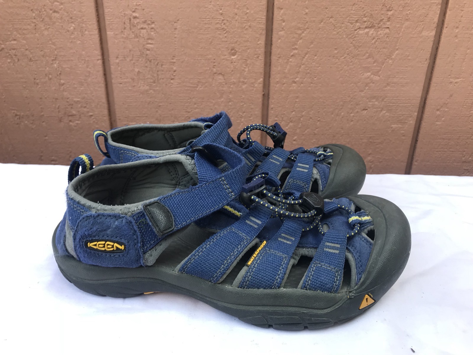 Sandali impermeabili KEEN Newport H2 taglia GS US 4 EUR 36 ragazzi ragazze giovani A7