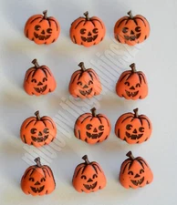 Jack O' Lanterns / Pumpkin Halloween Shank Buttons / Dress It Up Jesse James