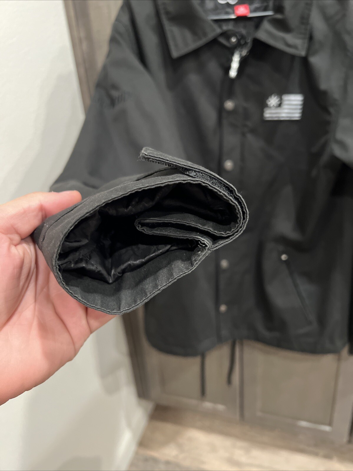 Saga Jacket Full Zip Snap Button Men Medium Black - image 3