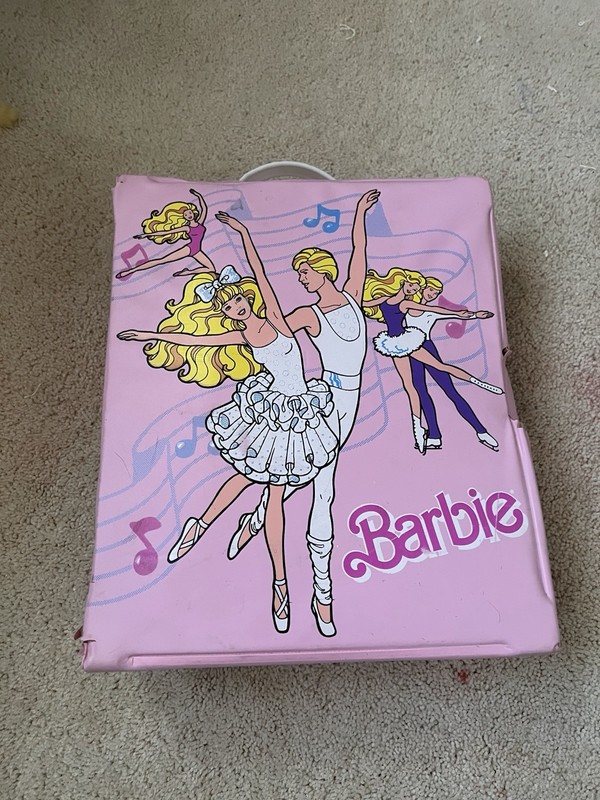 Barbie Ballet 1988 Rare Carrying Case,  7 barbie dolls & Bag Of Accessories