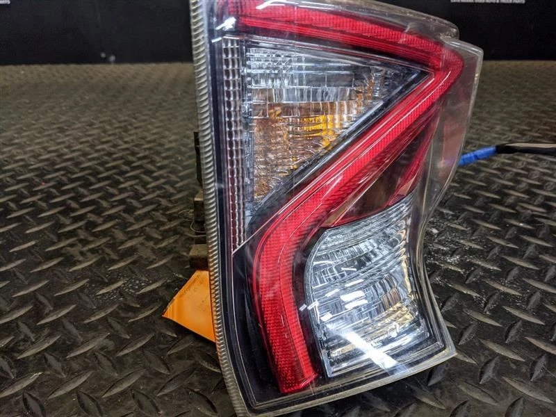 Passenger Tail Light Prius VIN Fu 7th And 8th Digit Fits 16-18 PRIUS 2181991 Foto 2 de 4