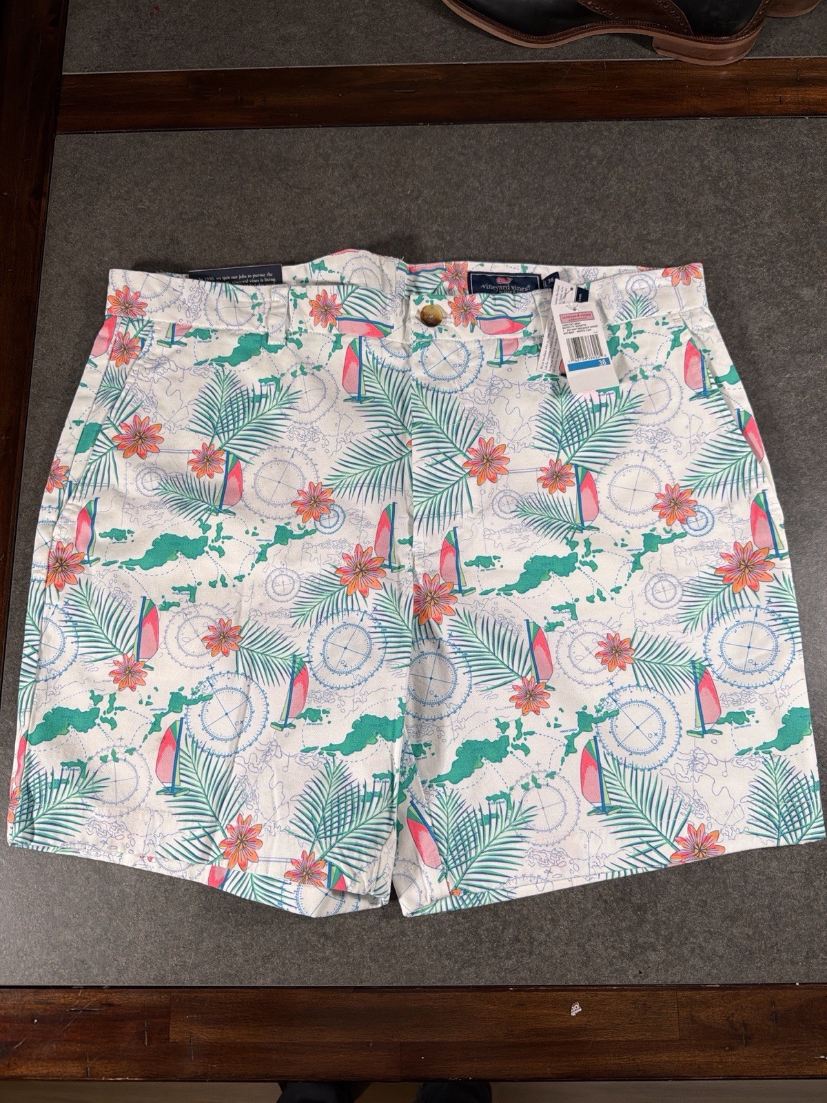 Vineyard Vines Men’s Breaker Shorts 36 Classic Fit 7” Inseam Nautical NWT