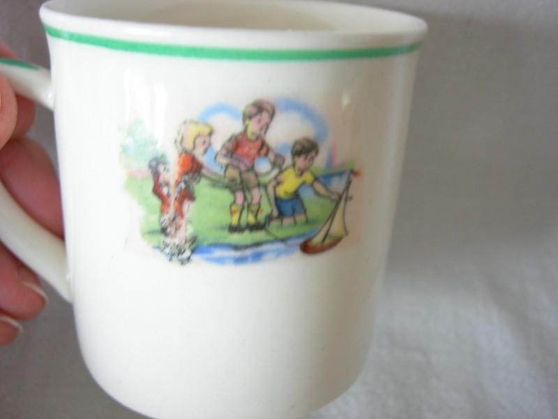 Figgjo Norway Children's Mug  - MINT!!