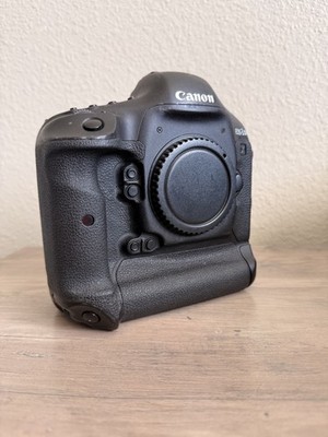 Canon EOS 1D X 18.1MP Digital SLR Camera - Black with Memory Card