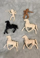Tim Mee Mounted Cowboys Indian Horses Plastic Figures 1/32  Mounted Cavelry