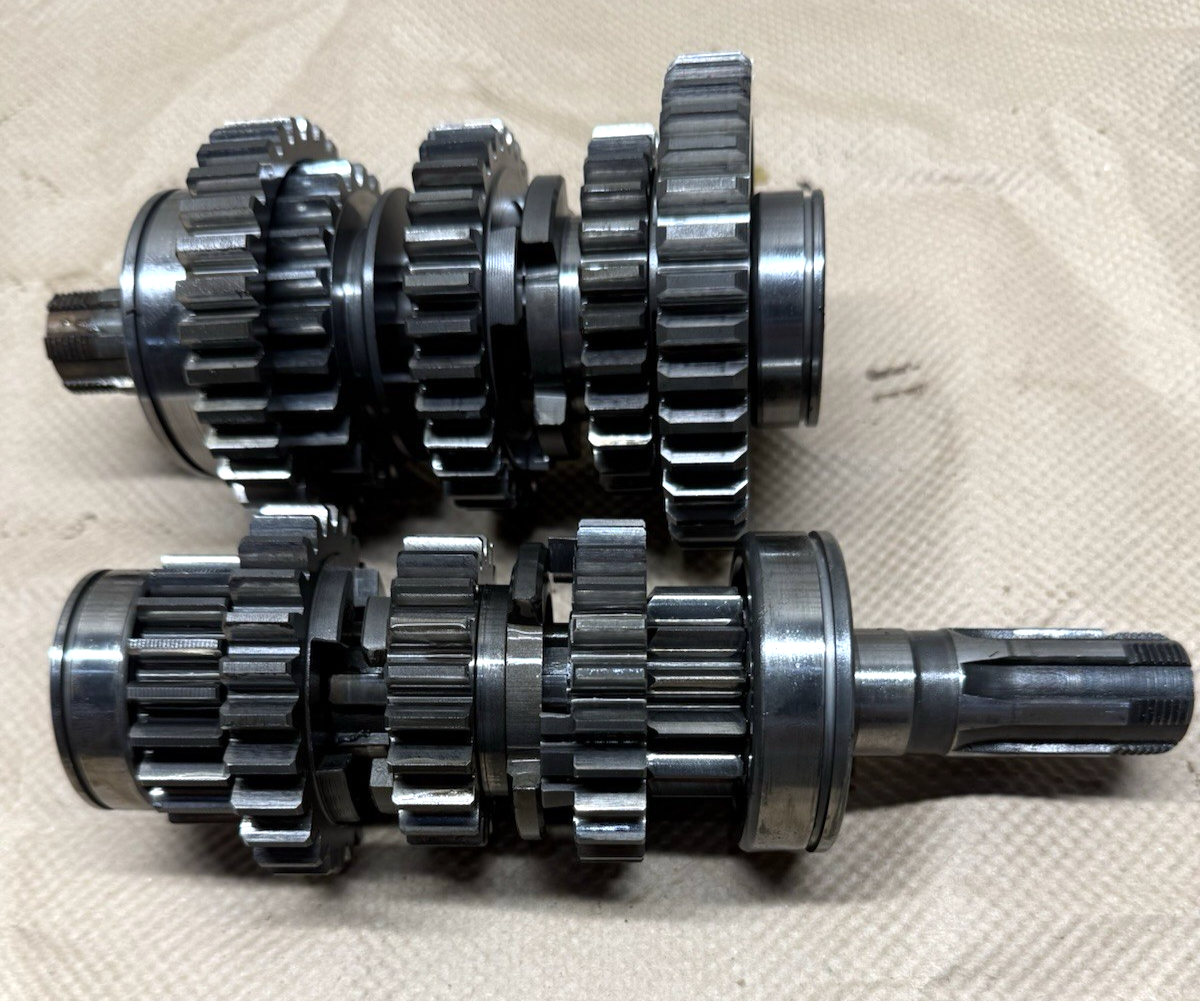 Suzuki GT 750 Water Buffalo Kettle Gearbox Transmission Shaft