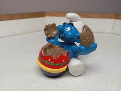 Schleich Smurf with Chocolate Egg - 20516 - Easter Smurfs Easter Egg Eating