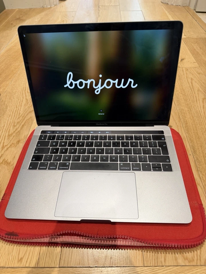 Apple MacBook Pro 13" 2019 · i5 · 8GB · 512GB, photo 1 of 2