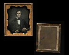 BOWERY NEW YORK PHOTOGRAPHER 1/6 SEALED DAGUERREOTYPE PHOTO OF A MAN