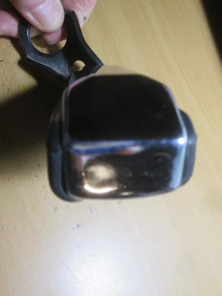 Honda 1983 CB1000C CUSTOM RIGHT REAR PILLION PEG 50700-MG1-000 TIDY - Image 3 of 4