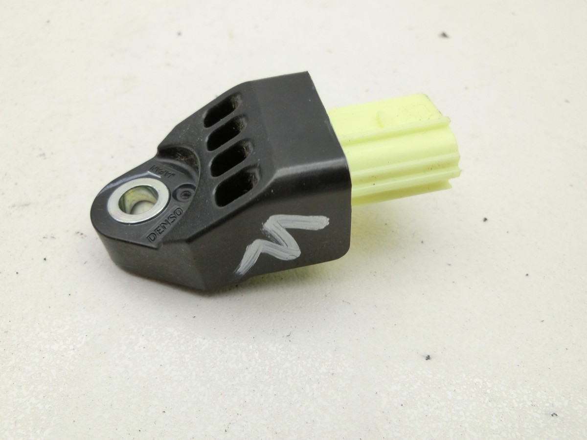 air bag sensor Crash Left Front for Toyota Auris ZW E150 10-12
