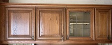 22 KITCHEN DOORS AND 4 DRAWER FRONTS ONLY, SOLID MID OAK, GOOD CONDITION !!!!!!!