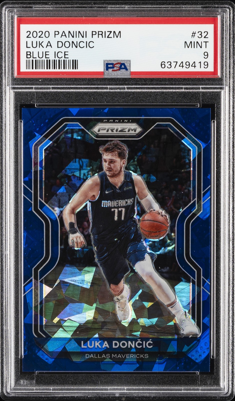 2020 PANINI PRIZM BLUE ICE #32 LUKA DONCIC 5/125 PSA 9