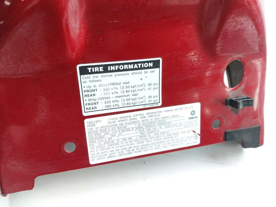 Guardabarros rueda trasera Yamaha V Star XVS1300 CT 09 Foto 3 de 4