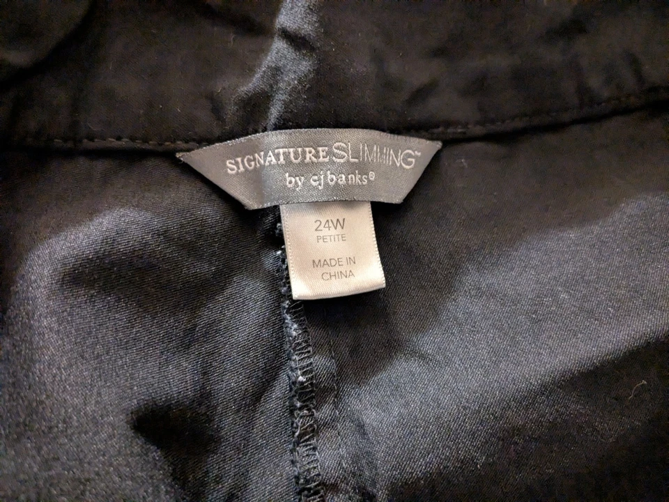 VENTA $11.99 Signature Adelgazante C. J. Pantalones de vestir negros Banks talla 24P Foto 2 de 3