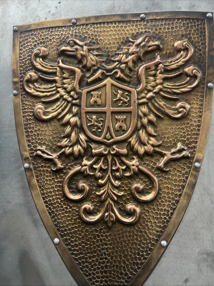 MEDIEVAL HEATER SHEILD WITH DOUBLE- HEADED EAGLE COAT OF ARMS ,VINTAGE REPLICA - Image 2 of 4