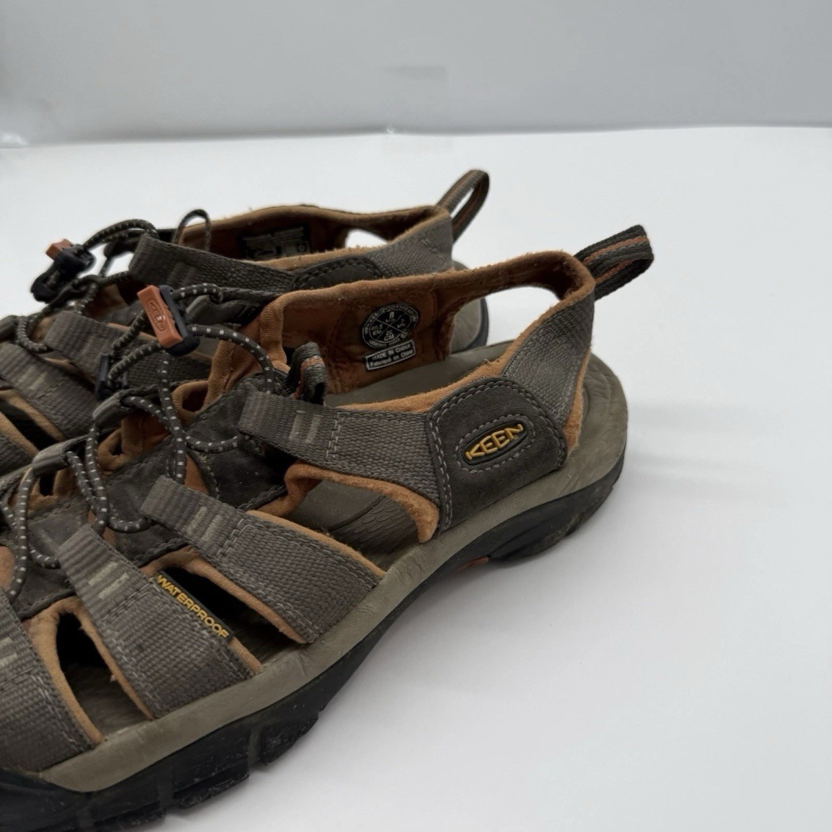 Sandali da pescatore Keen Newport H2 da uomo 8 scarpe da trekking acqua cinturino in pelle