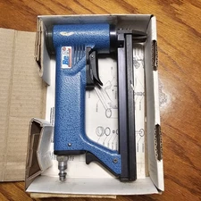 BeA 371/16-401 Pneumatic Tacker