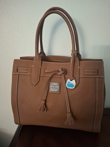Dooney & Bourke East/West Tassel Pebble Leather Tote Purse Camel Plume Int. S/M
