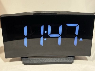 LED Digital Alarm Clock USB Powered Snooze Dimmer 12/24H   Tested Working