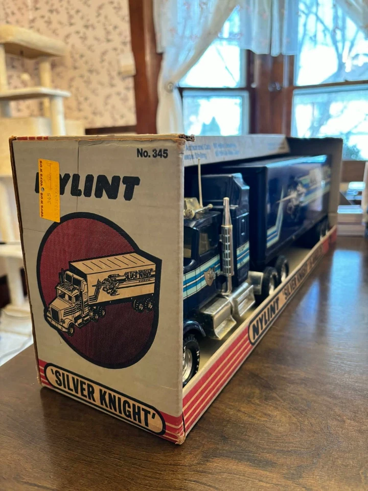 NYLINT Silver Knight 18-wheeler truck #345 in box - Image 4 of 4