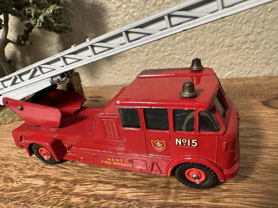 🚒 Matchbox King Size K-15 Merryweather Fire Engine Kent Fire Brigade Lesney - Image 2 of 4