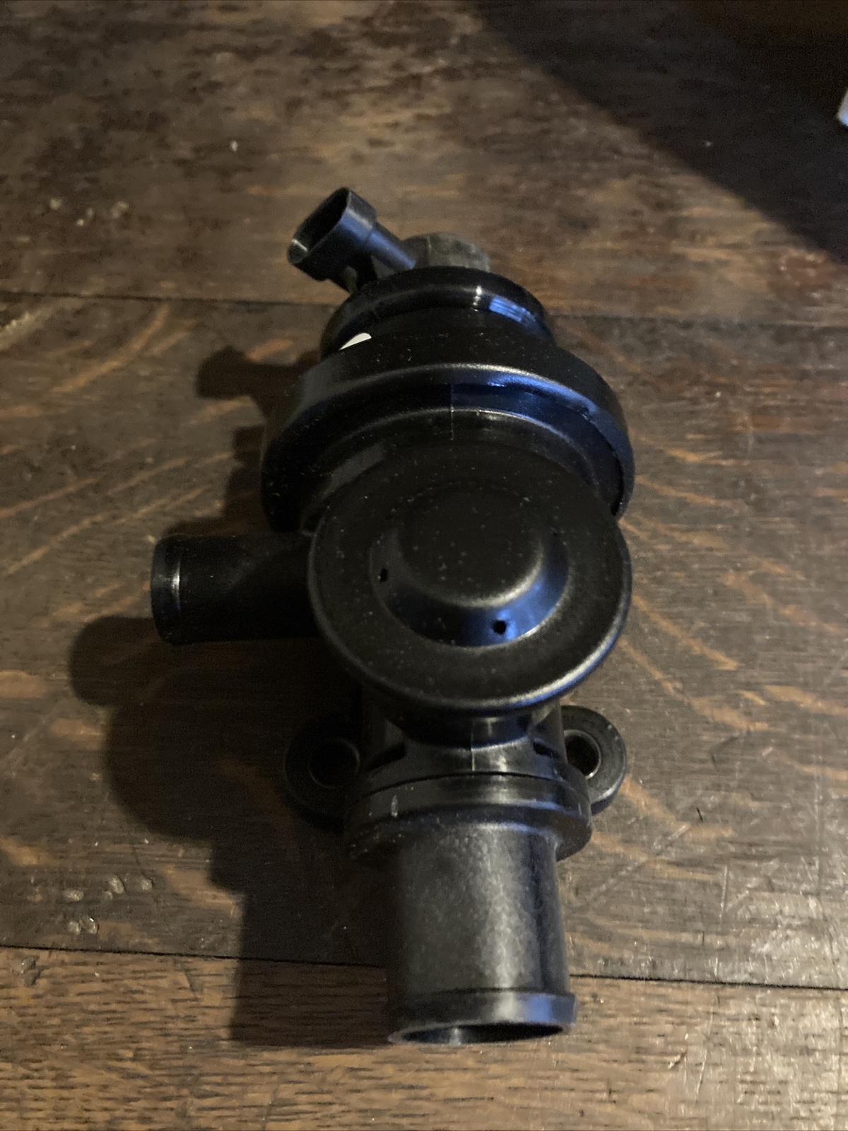 ONE GENUINE AC DELCO 214144 / GM 17085933 AIR INJECTOR PUMP DIVERTER