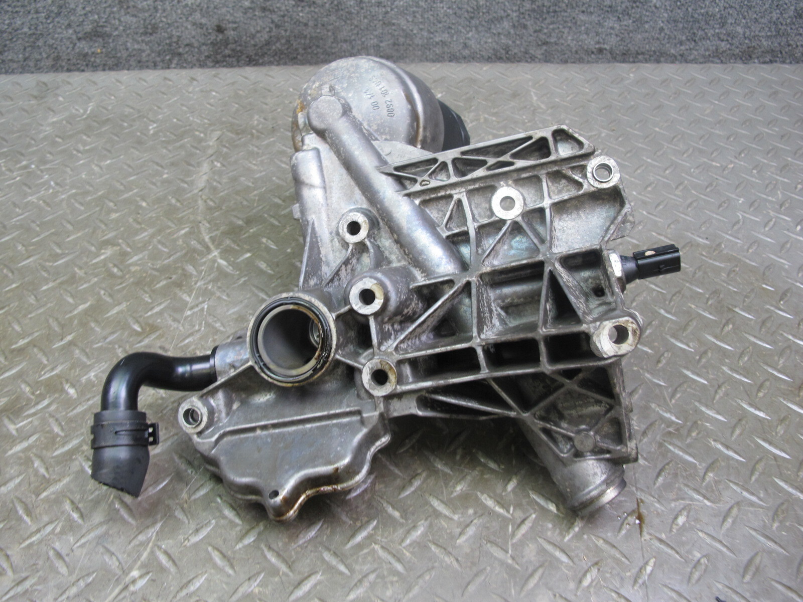 03-10 BENTLEY CONTINENTAL GTC GT FLYING SPUR 6.0L ENGINE OIL FILTER HOUSING 37k