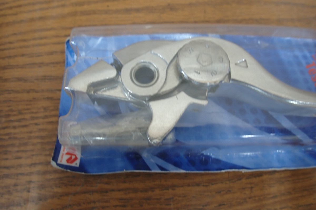 た*G SUZUKI BRAKE LEVER 57300-44G12 | eBay