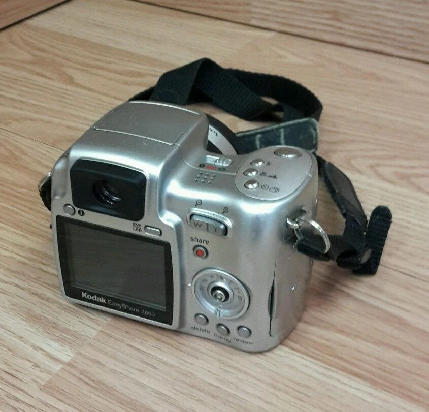 *FOR PARTS* Kodak EasyShare (Z650) 10X Zoom Silver Digital Camera **READ** - Image 3 of 3