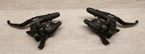 Vintage Shimano Deore XT Trigger Shifter/Brake Lever ST-M095, ST-M096 3x7
