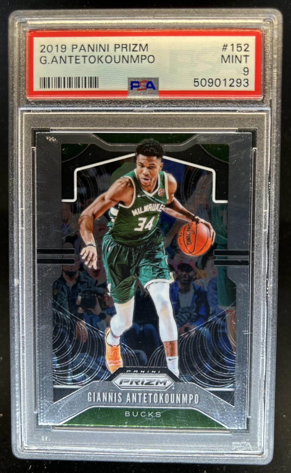 2019-20 Panini Prizm Giannis Antetokounmpo #152 Bucks PSA 9