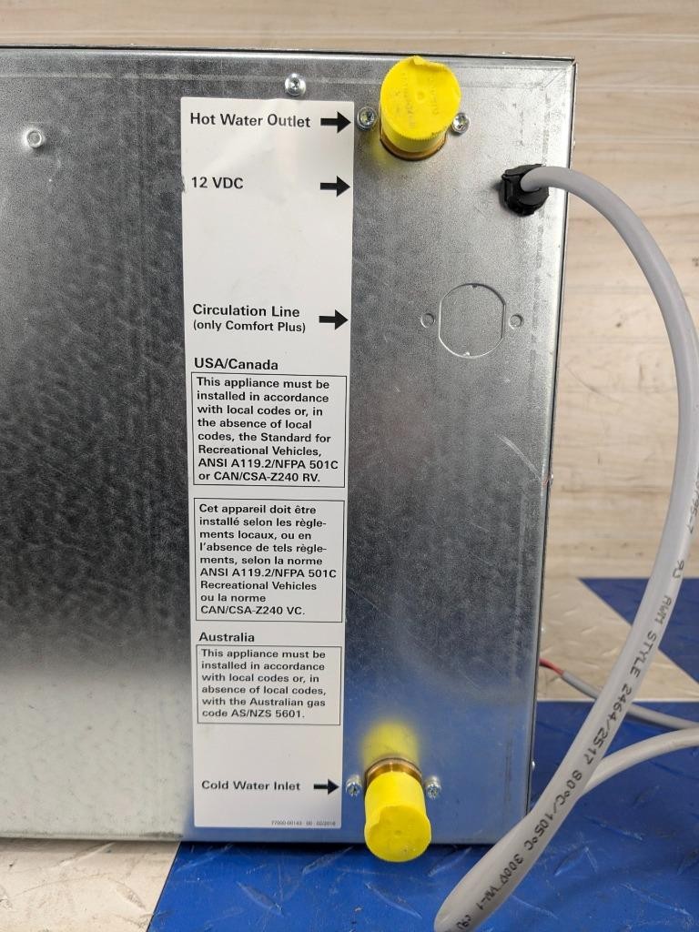 Truma DLE 60C Tankless Water Heater 12V DC RV Camper Motorhome Boat *TANK CRACK