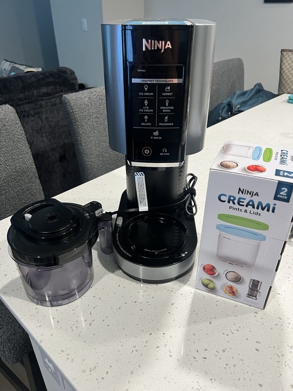 Ninja CREAMi Ice Cream Maker Re-Spin Mix-In 1pt 800W 120V Base Lid Bowl