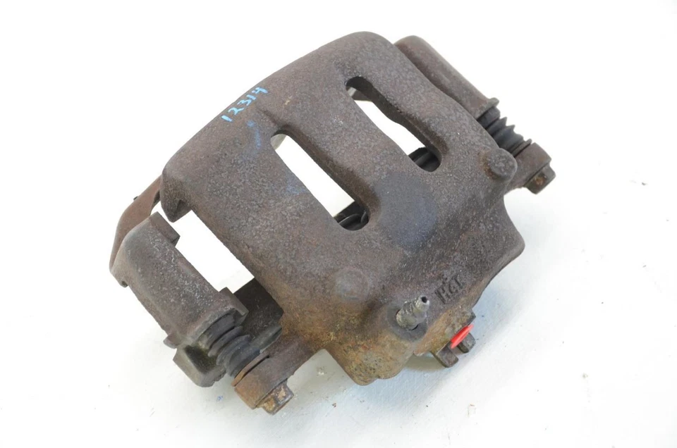 Conjunto de pinza delantera derecha pasajero Nissan Pickup D21 93-97 Foto 3 de 4