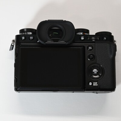 Fujifilm X-T5 40.2MP Mirrorless Camera Body Black with battery