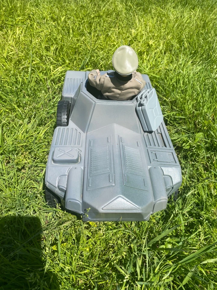 Carro pequeno escoteiro alemão personalizado com boneco 12” escala 1:6 solto - Imagem 4 de 4