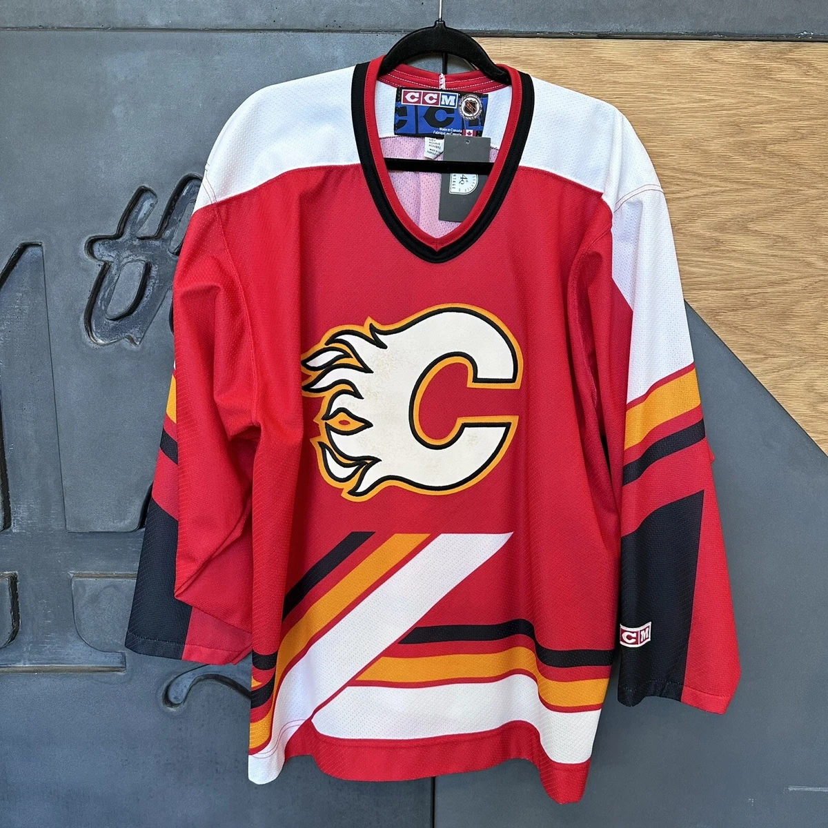 CCM Calgary Flames Pedestal NHL Hockey Jersey Vintage 90s Red Logo