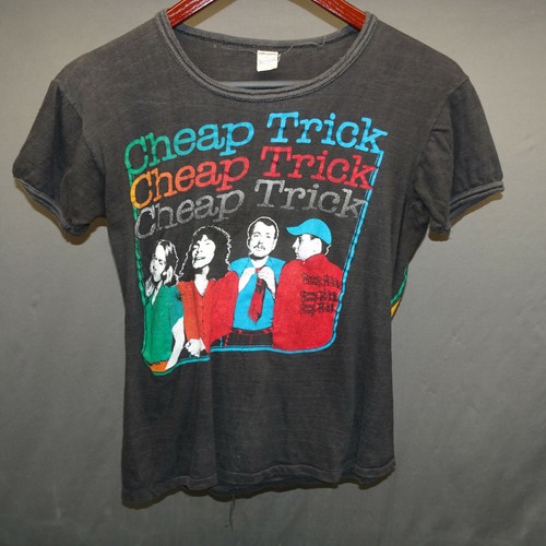 Vintage CHEAP TRICK METRO BRAND T-Shirt 