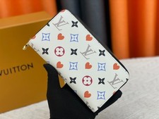            Game On Zippy Coin Purse  19.5 x 10.5 x 2.5 cm