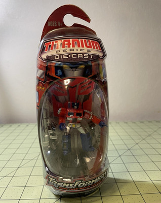 Hasbro Transformers Titanium Series Die-Cast Metal Optimus Prime Figure Age 4+