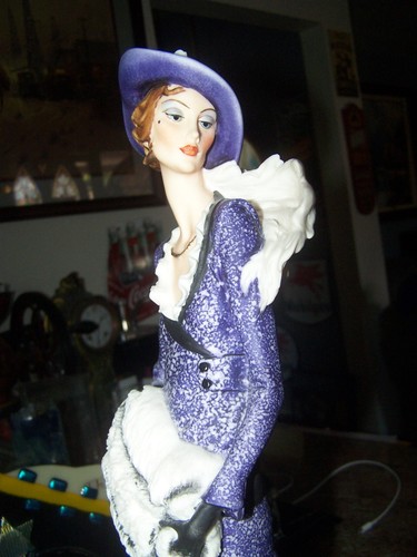 Giuseppe Armani Collection "Lady With Great Dane" (1987 Florence Italy) - Picture 2 of 8