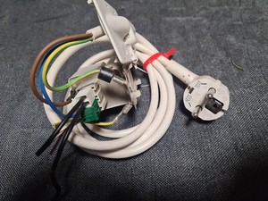 Ersatzteil Waschmaschine 1800 U/min Miele W487 - Netzstecker mit Entstörfilter