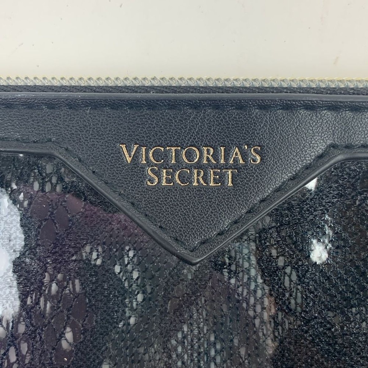 Victorias Secret Cosmetic bag Zippered pouch Wristlet Black Lace