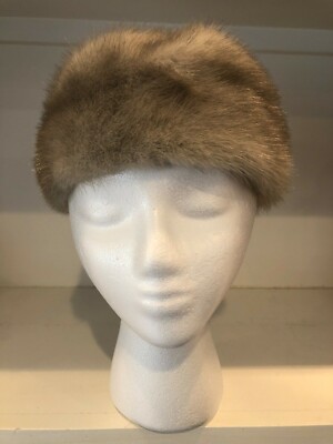 Vintage Newman’s of Utica Silver Mink Fur Pillbox Hat with Woven Ribbon  Crown