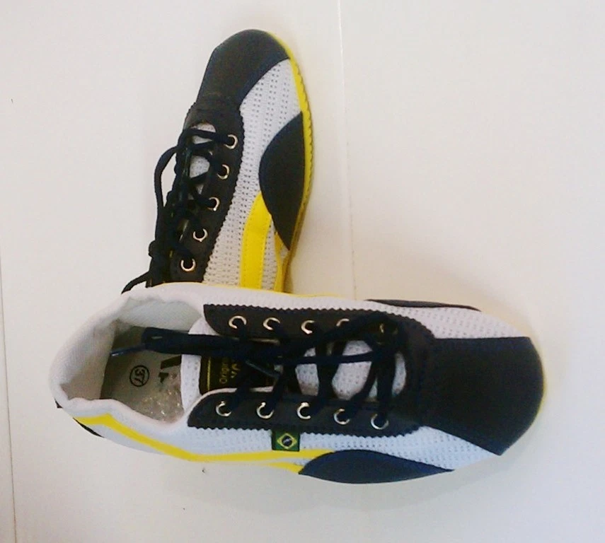 Zapatillas ajustadas Taygra Brasil azules y blancas flexibles y ligeras talla 6 para hombre Foto 2 de 2