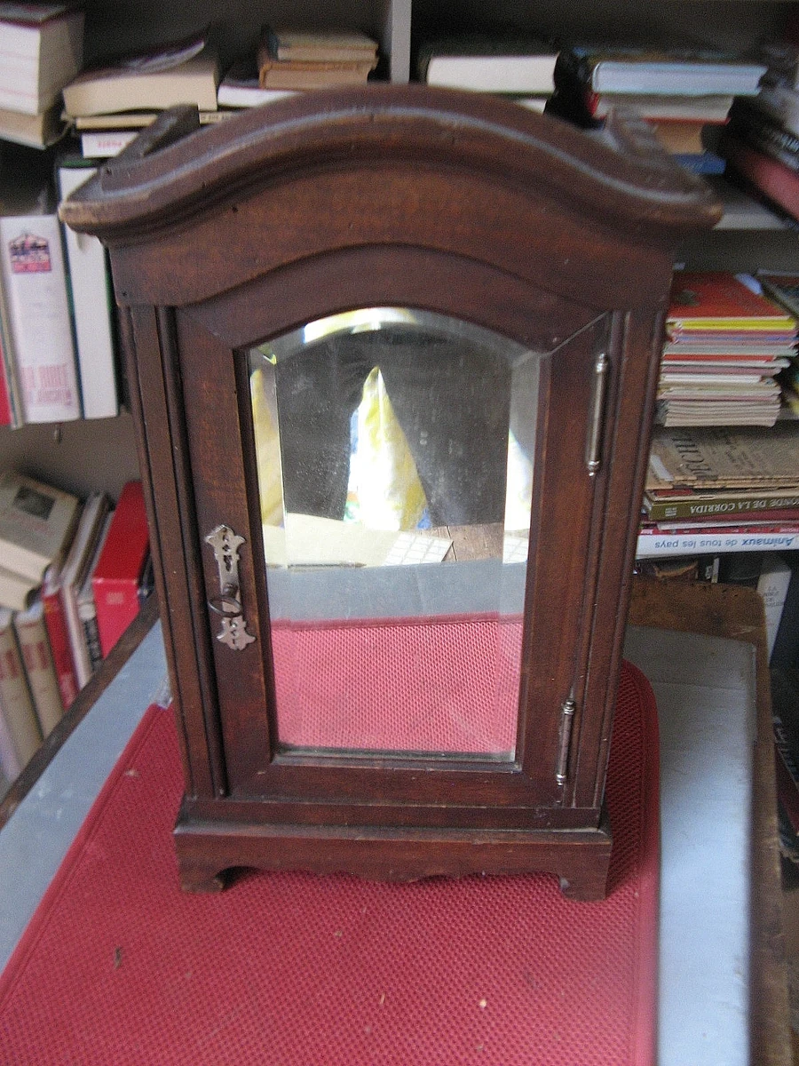 Ancienne Armoire De Poupée En Bois – XIXe Siècle