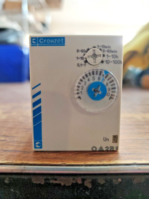 CROUZET 88867215 OA2R1 24VDC 0.1S-100H New/Open Box (TA42MS)