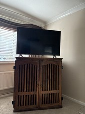 Beautiful Sheesham Wood Tv Carbonate and Bookcase Well Looked After
