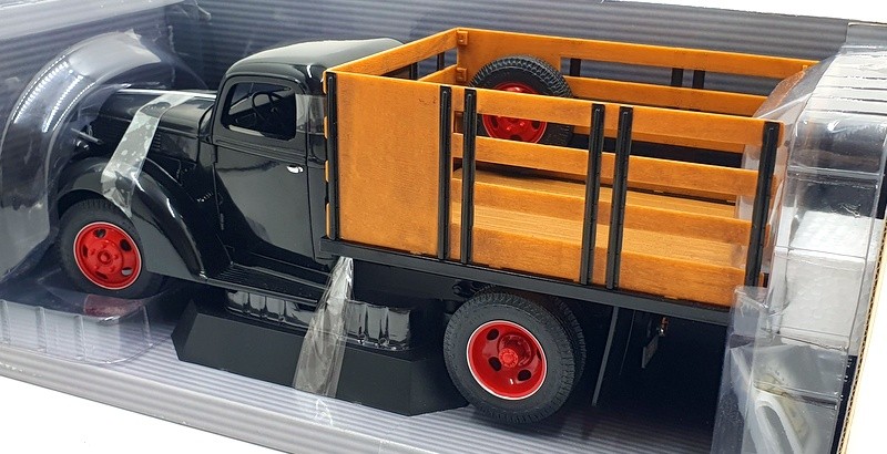 Highway 61 1/16 Scale Diecast 50257 - 1940 Ford Stake Truck